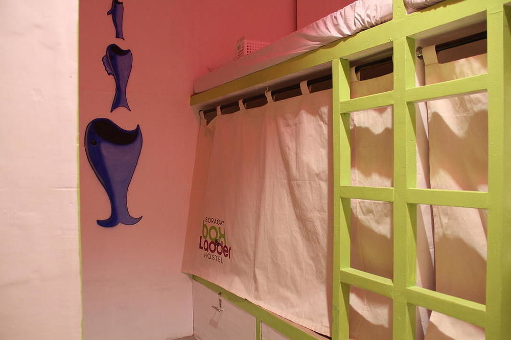 Boracay Box And Ladder Hotel