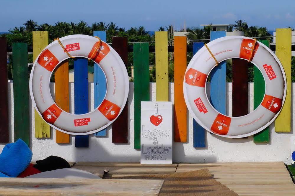 Boracay Box And Ladder Hotel 2*
